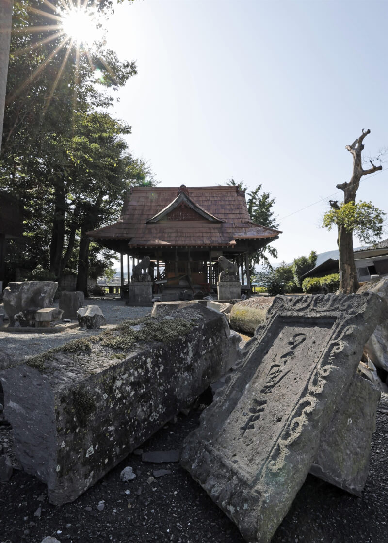 熊本縣八代市松尾宮鳥居被震倒(共同社)