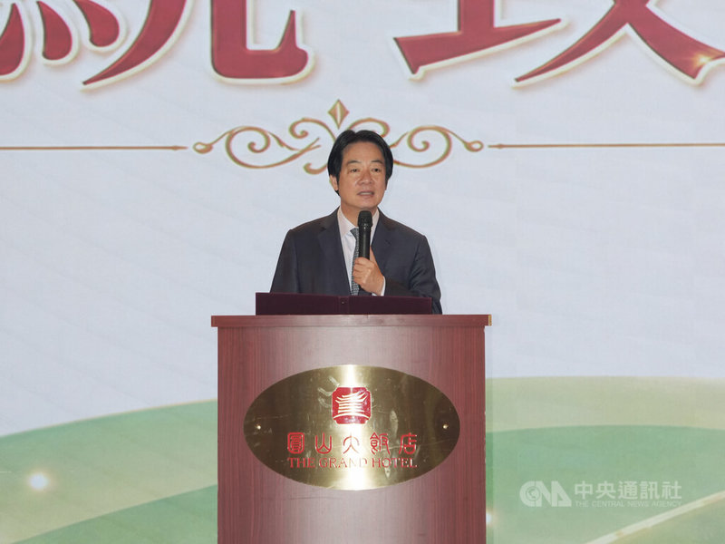 總統賴清德2日出席台灣家庭醫學醫學會「40週年慶祝晚會」，致詞感謝醫學會對國人健康的貢獻，也暢談政府的醫療政策。中央社記者徐肇昌攝　115年8月2日