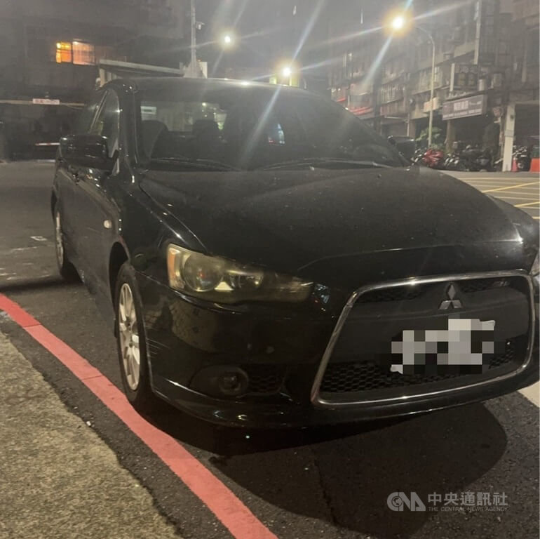 新莊分局3日以訊息說明，警方2日深夜接獲110報案通報新北大道某停車場內發生槍擊案件，警方立即派員到場查處，並通知鑑識小組到場採證，現場無人傷。（翻攝照片）中央社記者王鴻國傳真　115年8月3日