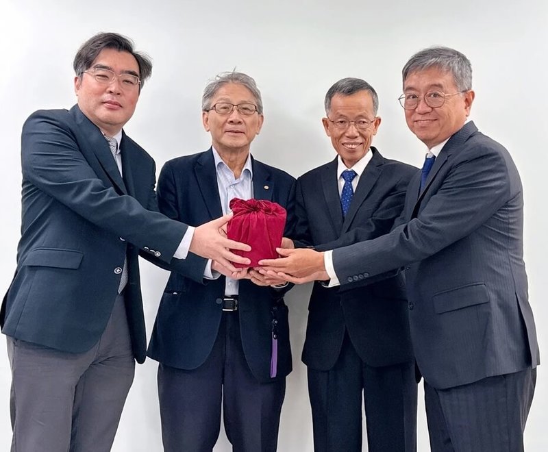 國家資通安全研究院3日舉行院長交接儀式，前院長林盈達（左起）、資安院董事長李德財、數發部資安署長蔡福隆與新任資安院長龔化中出席。（資安院提供）中央社記者趙敏雅傳真　115年8月3日