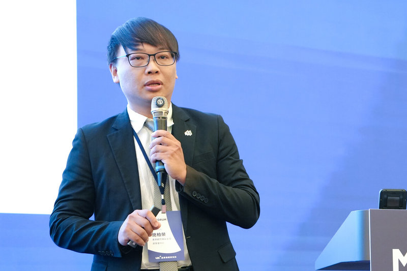 資策會產業情報研究所產業顧問施柏榮表示，廣達與金寶等台廠投資量子運算公司，看重的是量子基礎設施與早期合作機會，預先布局量子晶片外圍的電子設備與傳輸系統。（資策會MIC提供）中央社記者吳家豪傳真  115年8月5日