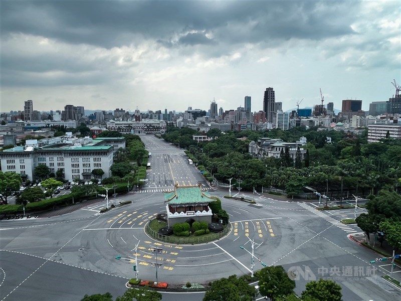 圖為2025北部城鎮韌性防空演習的台北街景。(中央社檔案照片)