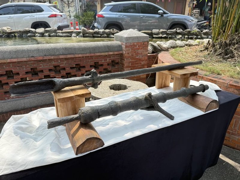 佳冬2支百年古砲修復完成 重現客庄保鄉衛土精神 | 文化 | 中央社 CNA 佳冬2支百年古砲修復完成 重現客庄保鄉衛土精神 | 文化 | 中央社 CNA