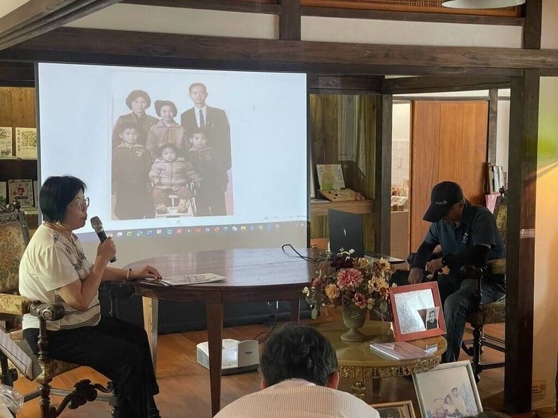 8月8日是父親節，台南市水交社文化園區迎來「眷戀304－安平眷村影像文化辦桌」暨「0630488父親記憶日」，向默默奉獻的父親們致敬。（台南市政府提供）中央社記者張榮祥台南傳真 115年8月8日