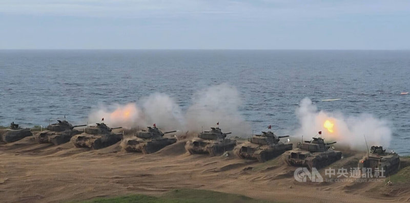 漢光演習澎湖要域火殲實彈操演 模擬應對敵軍登陸 | 政治 | 中央社 CNA 漢光演習澎湖要域火殲實彈操演 模擬應對敵軍登陸 | 政治 | 中央社 CNA