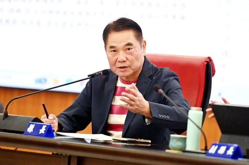苗栗縣某私立幼兒園傳出疑不當管教事件，苗栗縣長鍾東錦11日在縣務會議要求警方函送檢方偵辦，絕對不能私了。（苗栗縣政府提供）中央社記者魯鋼駿傳真　115年8月11日