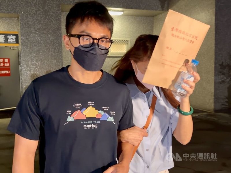 屏東議員宋麗華涉詐欺案　深夜交保獲釋不發一語 | 社會 | 中央社 CNA