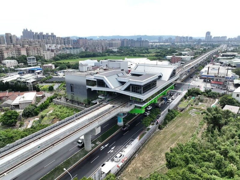 桃園捷運綠線坑口至藝文特區北段7站力拚民國115年底通車，其中的G13（南竹中正北站）是優先通車範圍內首座完工車站。（桃園捷工局提供）中央社記者葉臻傳真 115年8月13日
