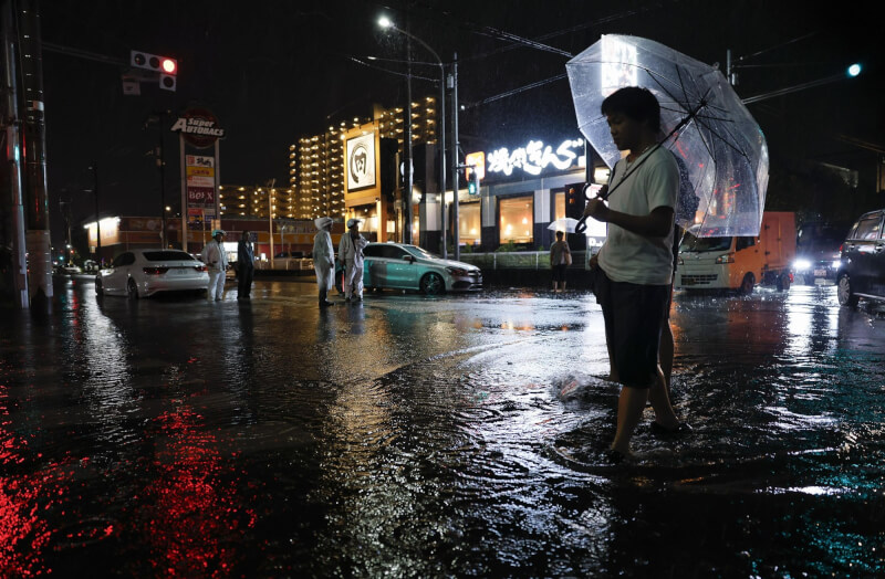 日本千葉豪雨破紀錄 18市升最高警戒 | 國際 | 中央社 CNA 日本千葉豪雨破紀錄 18市升最高警戒 | 國際 | 中央社 CNA