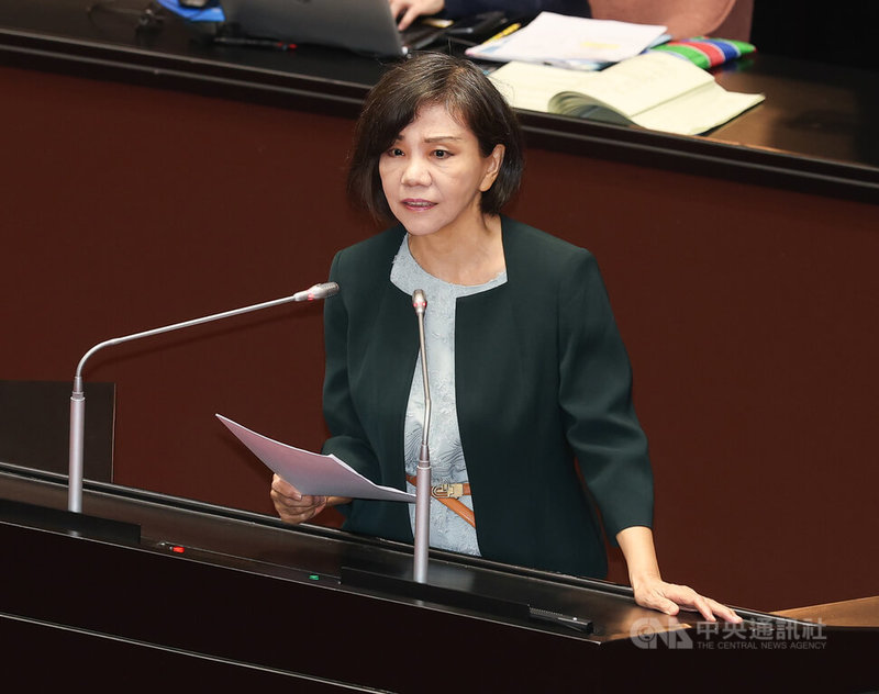 立法院全院委員會13日繼續審查第7屆監察院人事同意權案，監察委員被提名人葉宜津（圖）列席，並上台說明。中央社記者謝佳璋攝　115年8月13日