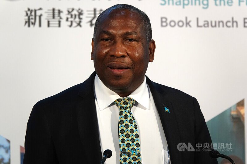聖露西亞駐台大使路易斯14日於國合會新書發表茶會表示，國合會30年來在世界最需要幫助的地方，提供實際且有效的援助。中央社記者吳書緯攝　115年8月14日