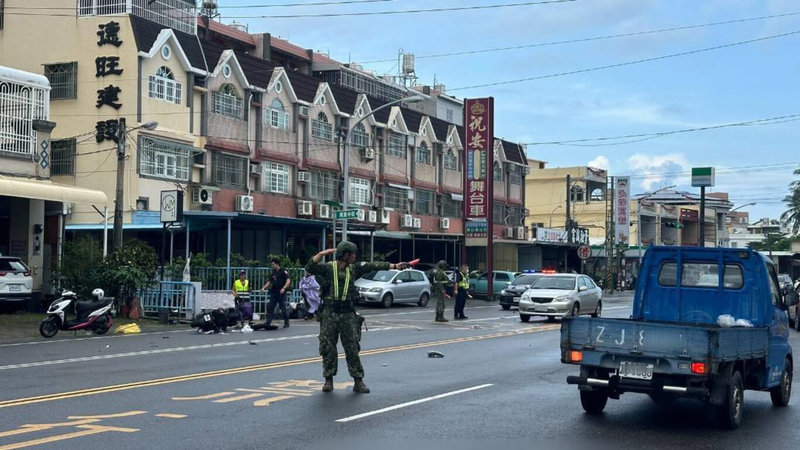 軍民一家 漢光演習車隊遇民眾擦撞助疏導交通 | 社會 | 中央社 CNA