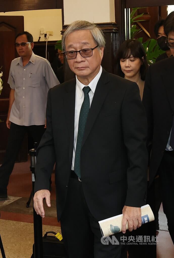 文化部長李遠（前）。（中央社檔案照片）