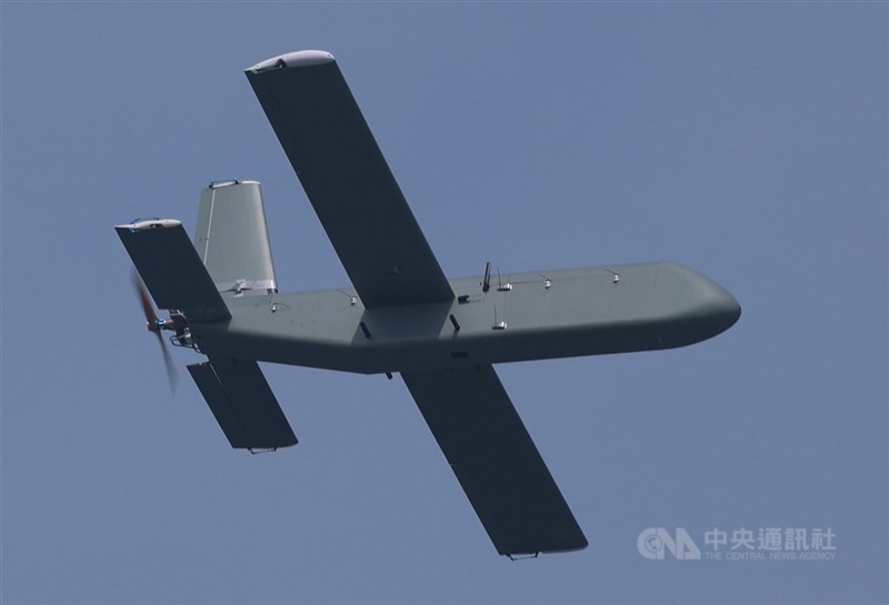 圖為漢光演習國軍出動中型自殺無人機執行任務。（中央社檔案照片）