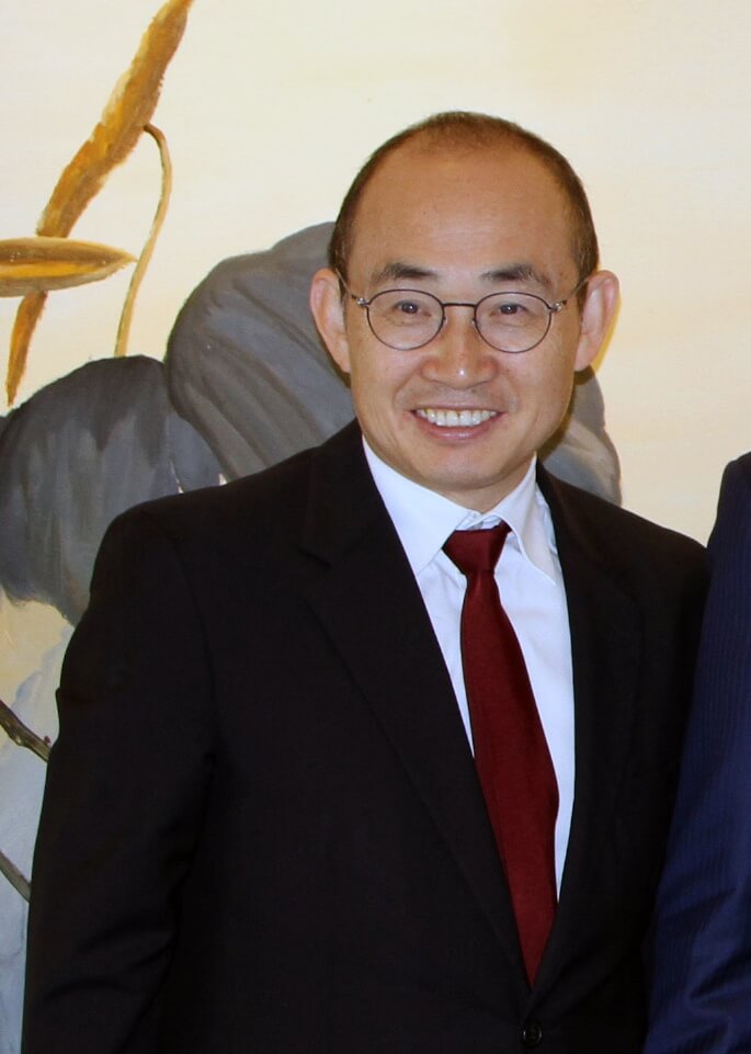 中國缺錢追稅鎖定境外信託 富商潘石屹面臨百億補稅 | 兩岸 | 中央社 CNA 中國缺錢追稅鎖定境外信託 富商潘石屹面臨百億補稅 | 兩岸 | 中央社 CNA
