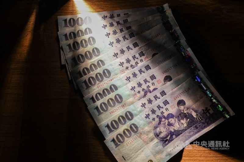 金管會統計顯示，本國銀行2026年上半年對中小企業放款增額達4026.7億元，創歷年同期新高。（中央社檔案照片）