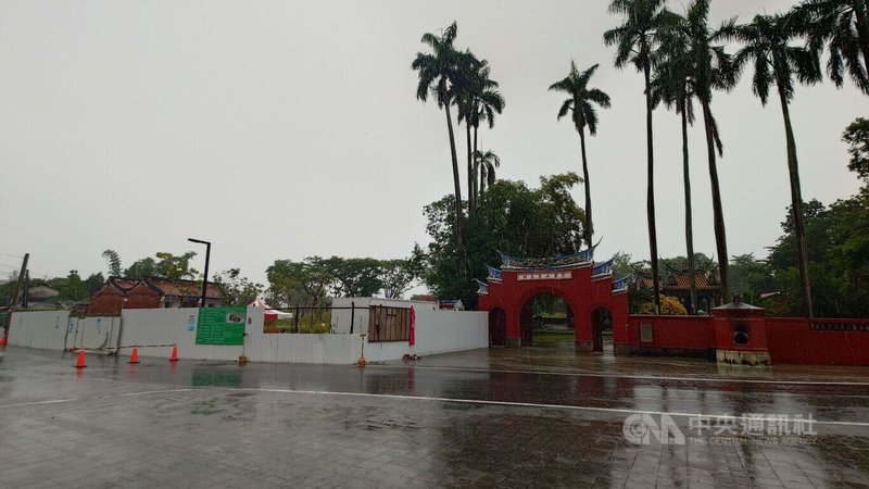 嘉義縣政府為活化吳鳳廟一帶觀光活動，目前正在興建共好公園（圖），並推出吳鳳紀念園區新建營運移轉（BOT）案，預計9月底上網公告招商。中央社記者蔡智明攝　115年8月20日