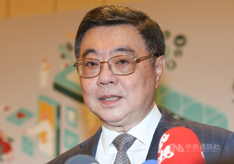 南部近日豪雨不斷，行政院長卓榮泰（圖）24日出席2026行政院生技產業策略諮議委員會議開幕式後，接受媒體聯訪時表示，希望充分運用災損金，「我們不會讓災民孤獨」，一定會儘速與地方政府達成一致。中央社記者謝佳璋攝  115年8月24日