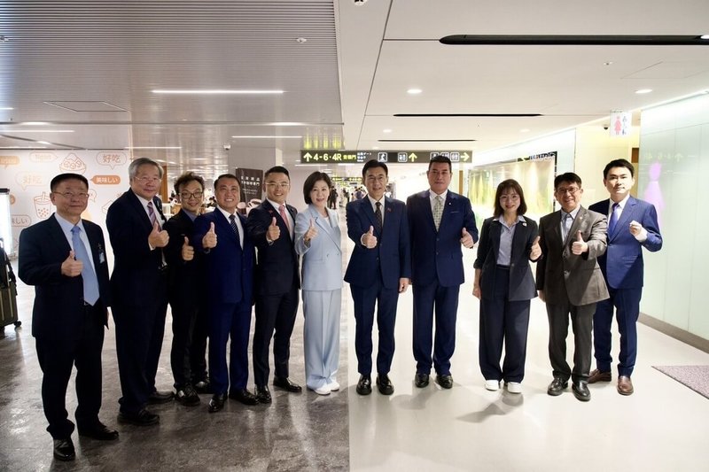 立法院副院長江啟臣（右5）24日率領立法院跨黨派代表團，赴日本東京參加「亞洲太平洋國會議員聯合會」（APPU）第88屆理事會暨第54屆大會。（立法院提供）中央社記者劉冠廷傳真　115年8月24日