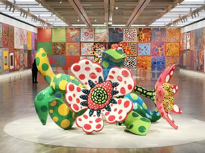 草間彌生2017年2月在東京六本木的國立新美術館舉辦「我永遠的靈魂」回顧展。當時她表示，盼在她死後，大家能持續愛她的作品。（中央社檔案照片）