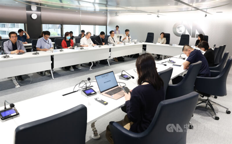 中央社推出MCP工具並開放訂閱，使用者可將工具加掛於AI，導入中央社資料庫，讓資訊來源更正確且透明，上線發布會31日邀請學者專家等人與會討論與意見交流。中央社記者謝佳璋攝　115年8月31日