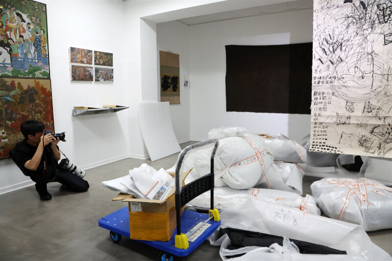 光州雙年展中國展覽團隊停止布展。（韓聯社）