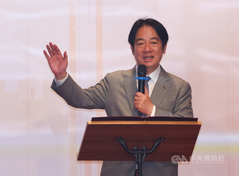 總統賴清德(圖)5日在台北出席全國律師聯合會第79屆律師節慶祝大會,致詞時指出,律師除在台灣各地第一線堅守社會正義防線,也不遺餘力為弱勢團體發聲,甚至全律會也組團參加多項國際活動,為台灣司法外交做出卓越貢獻。中央社記者張新偉攝 115年9月5日