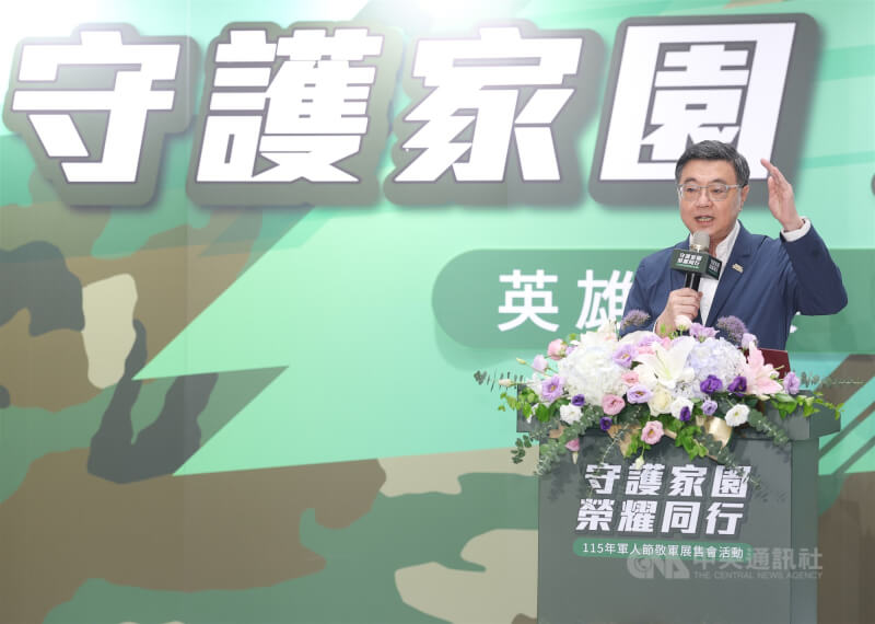 行政院長卓榮泰（圖）5日下午在台北車站大廳出席「115年度九三敬軍優惠系列活動－英雄饗宴 飽家味國」展售會，致詞感謝國軍官兵堅守崗位、守護國家安全。中央社記者謝佳璋攝 115年9月5日