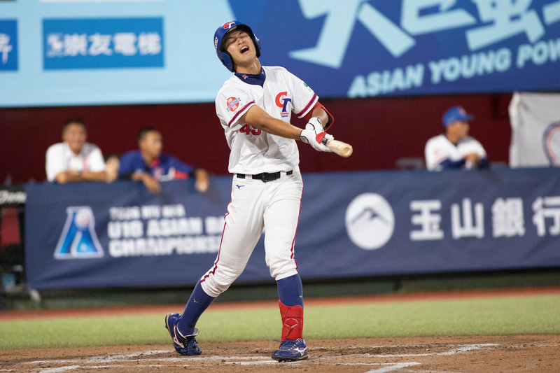 2026第14屆亞洲U18青棒錦標賽台灣8日迎來預賽第2戰，今年中職選秀狀元陳柏凱（圖）首度先發扛4棒，他表示，7日首打席擊球感覺很好，被韓國隊接殺有懊惱了一下。（大會提供）中央社記者謝靜雯傳真　115年9月8日