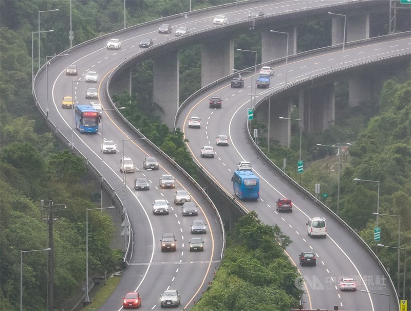 圖為國5坪林路段車流情形。（中央社檔案照片）