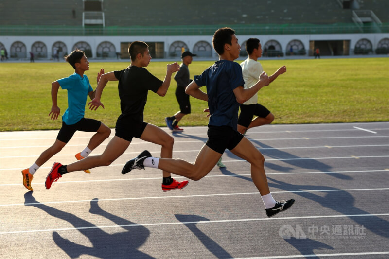 運動部「揮汗有禮」推出延續活動，民眾完成指定條件有機會獲得500元運動幣。（中央社檔案照片）