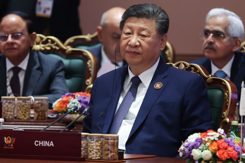 中國國家主席習近平（前）13日出席金磚國家峰會。（Alexander Kazakov, Sputnik, Kremlin Pool Photo via 美聯社）