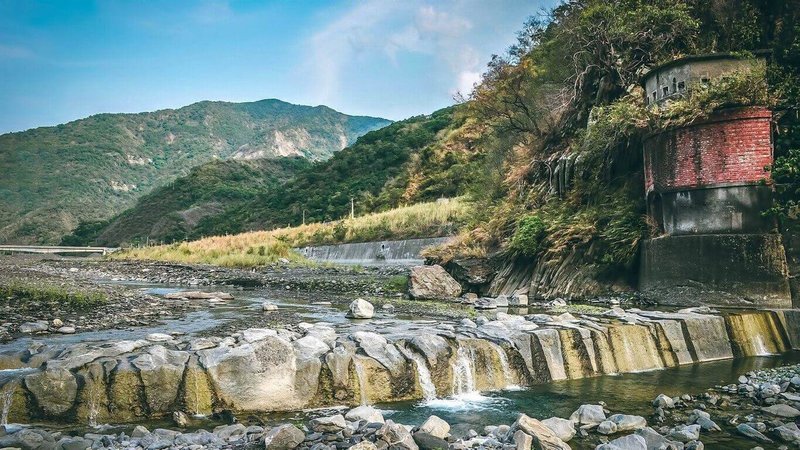 屏東縣春日鄉力里溪水圳百年前由日本工程師鳥居信平打造,以伏流水技術興建而成,在屏東農業發展上扮演關鍵角色,並在2026年獲日本土木學會選獎土木遺產認定。(屏東縣政府文化處提供)中央社記者黃郁菁傳真 115年9月25日