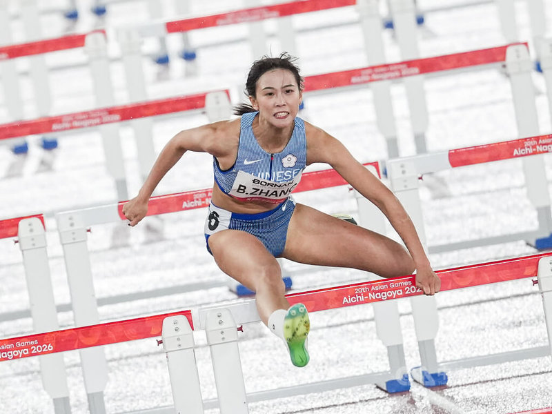 2026愛知名古屋亞運田徑女子100公尺跨欄決賽27日晚間舉行,台灣好手張博雅(圖)最終以13秒17位列第4名,無緣頒獎台。 中央社記者鄭清元愛知攝 115年9月27日