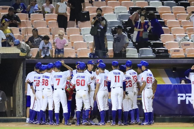 U15世界盃棒球賽台灣隊28日預賽第3戰與捷克隊交手，終場以7比3擊敗捷克、預賽3連勝。圖為台灣隊27日與委內瑞拉交手畫面。（WBSC提供）中央社記者謝靜雯傳真　115年9月28日