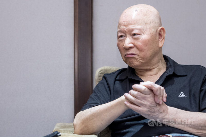 前民進黨主席許信良接受中央社專訪。談及當時動員海外台灣人返鄉，挑戰黑名單制，他認為，既然選擇從事民主運動，就不能再以害怕作為退卻的理由。中央社記者鄭清元攝　115年9月28日