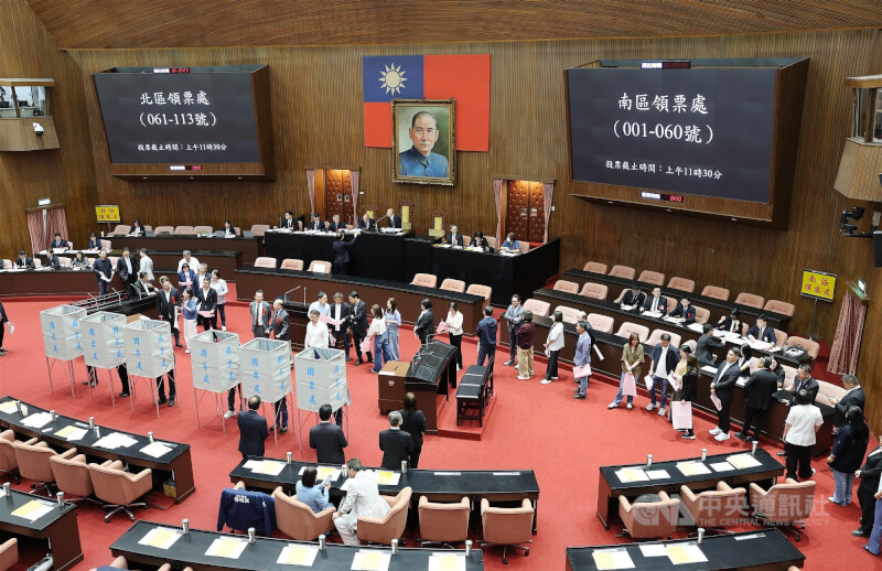 立法院會29日進行監察院人事同意權案記名投票表決。中央社記者郭日曉攝 115年9月29日