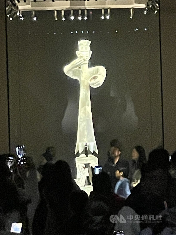 中國大陸十一長假是旅遊黃金週，許多熱門景區門票提早售罄，在旅遊旺季個人出門旅行不能忘記先「搶票」。圖為四川三星堆博物館，攝於2025年11月。中央社記者馮昭攝  115年10月1日