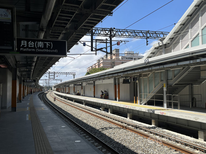 台鐵平鎮臨時站3日通車啟用，永久車站預計民國122年才會通車。中央社記者葉臻攝 115年10月3日