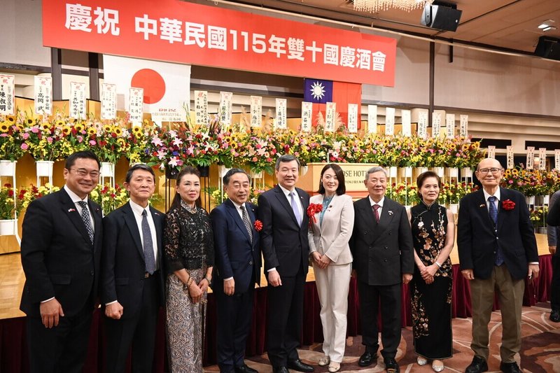 日本僑界接連舉辦雙十國慶慶祝活動，橫濱「慶祝中華民國115年雙十國慶酒會」3日晚間席開25桌，多名日本國會及地方議員到場。（駐日代表處提供）中央社記者戴雅真東京傳真　115年10月4日