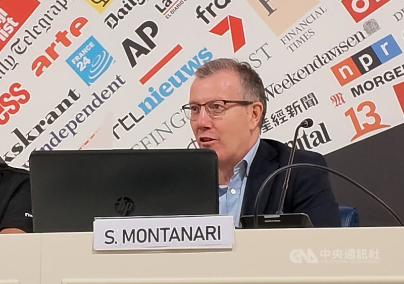 義大利傳奇賽車手巴羅內的團隊工程師蒙塔納里（Silvio Montanari）說明此次賽事的困難度。中央社記者黃雅詩羅馬攝　115年10月5日