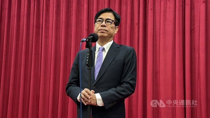 高雄市長陳其邁5日在市議會接受媒體聯訪，被問及台北市選舉反毒議題時表示，台北市政府應把防毒工作做好，他並提供高雄經驗作為參考。中央社記者蔡孟妤攝　115年10月5日