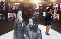 民眾看大陳島撤退影像展（1）