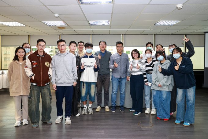 國防大學新聞系參訪中央社與明日世界攝影展