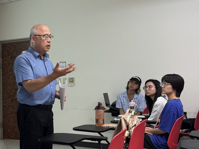 中央社攜手政大新聞系 帶學生直擊國際新聞現場第一線