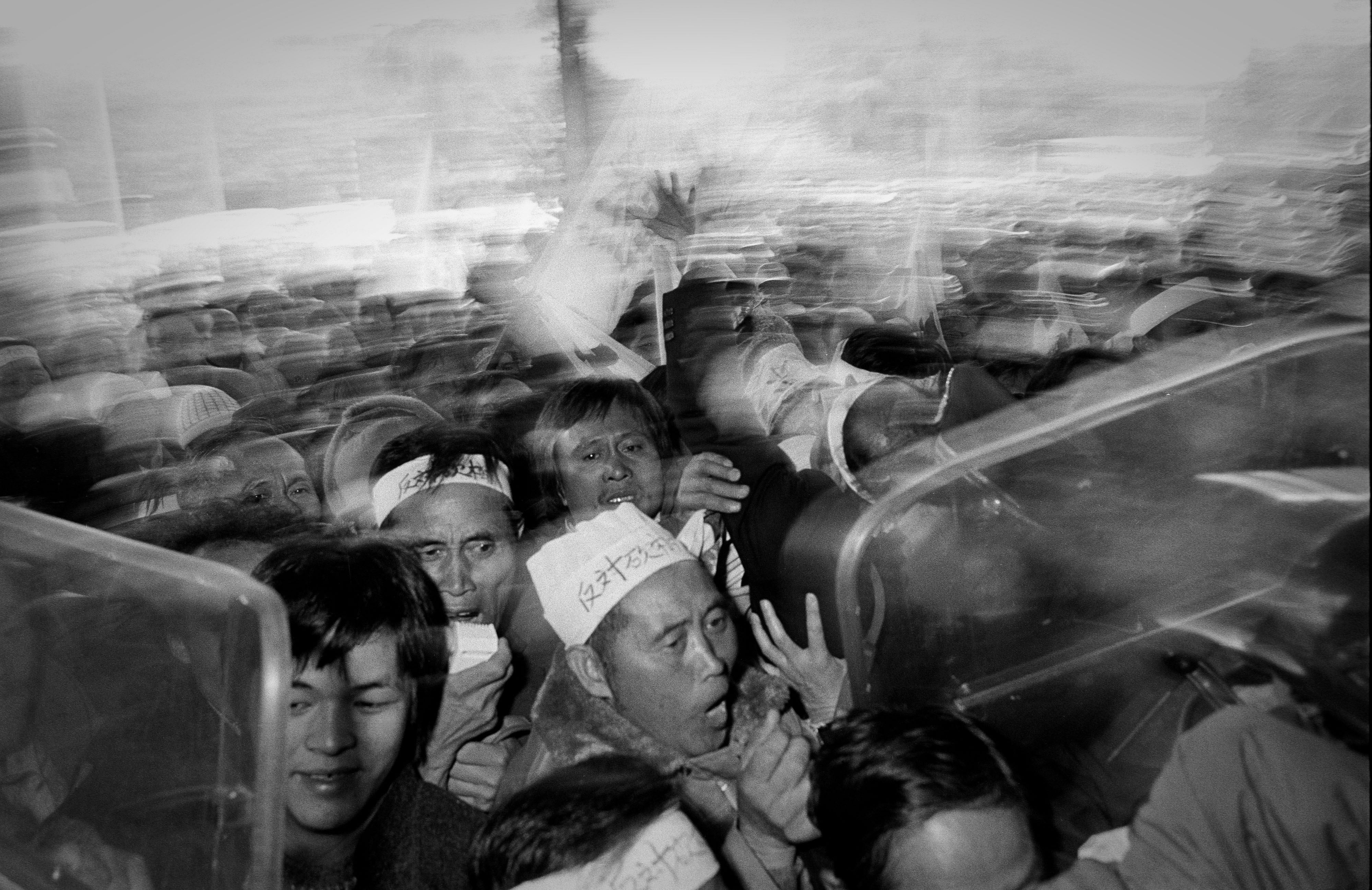 1987梨山原住民反對砍果樹（劉振祥提供）