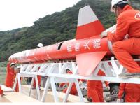 台師生造火箭 太空尋利基