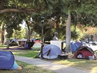 疫情暴增2萬人淪街頭  洛杉磯帳篷清拆陷兩難