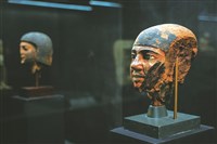 埃及最古老金字塔 遇見神一般的印和闐