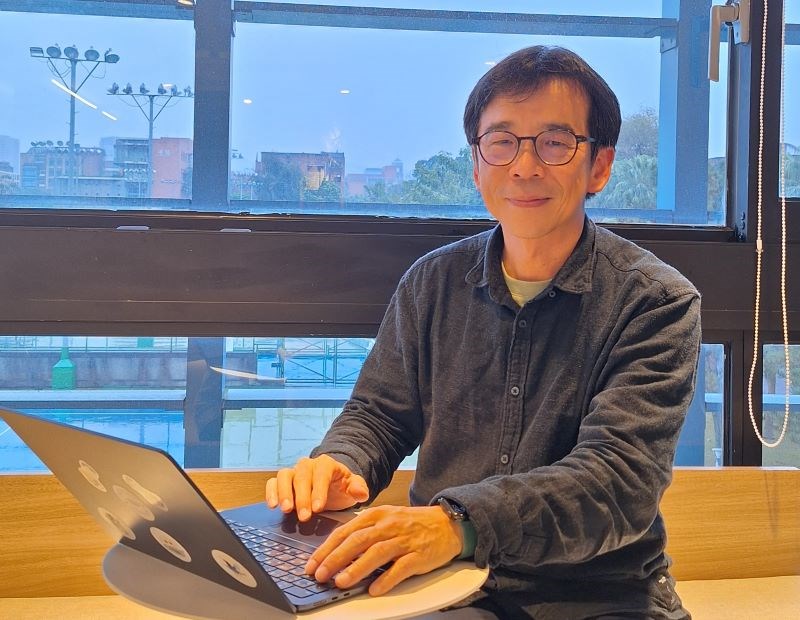 臺大文學院副院長謝舒凱說,AI將對高教帶來革命性改變。